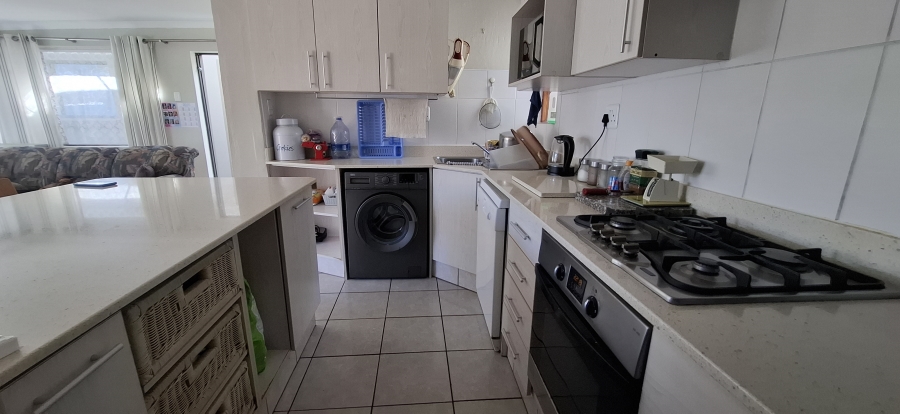 2 Bedroom Property for Sale in Queensberry Bay Eastern Cape